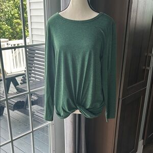 Chic Forest Green Long Sleeve Top